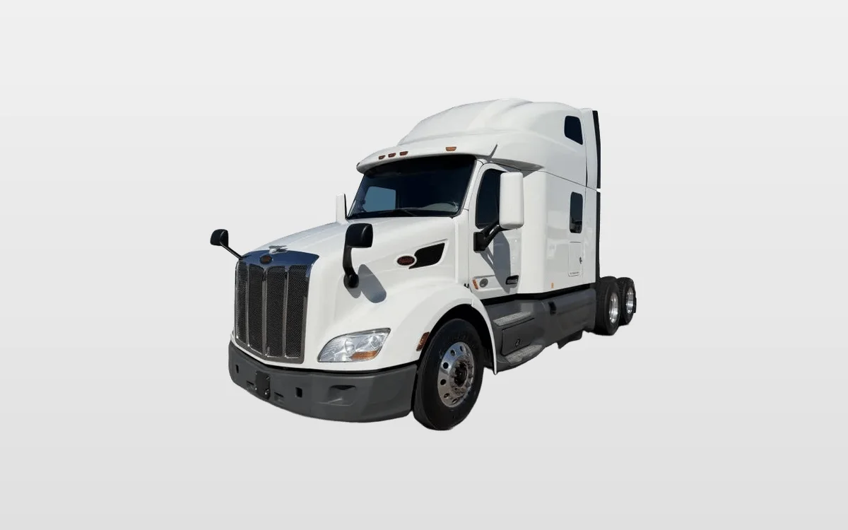 2021 Peterbilt 579 - image 1