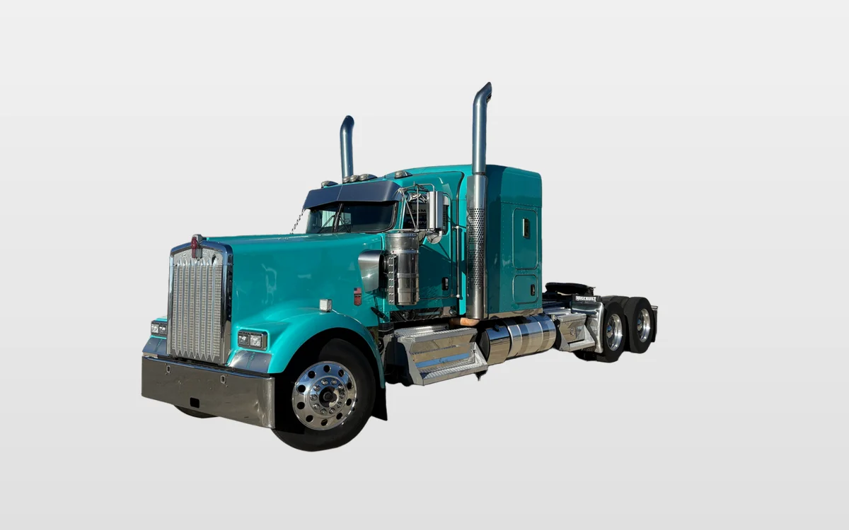 2023 Kenworth W900 - image 1