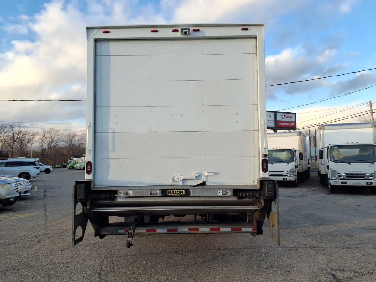 2020 Freightliner M2 106 - image 5