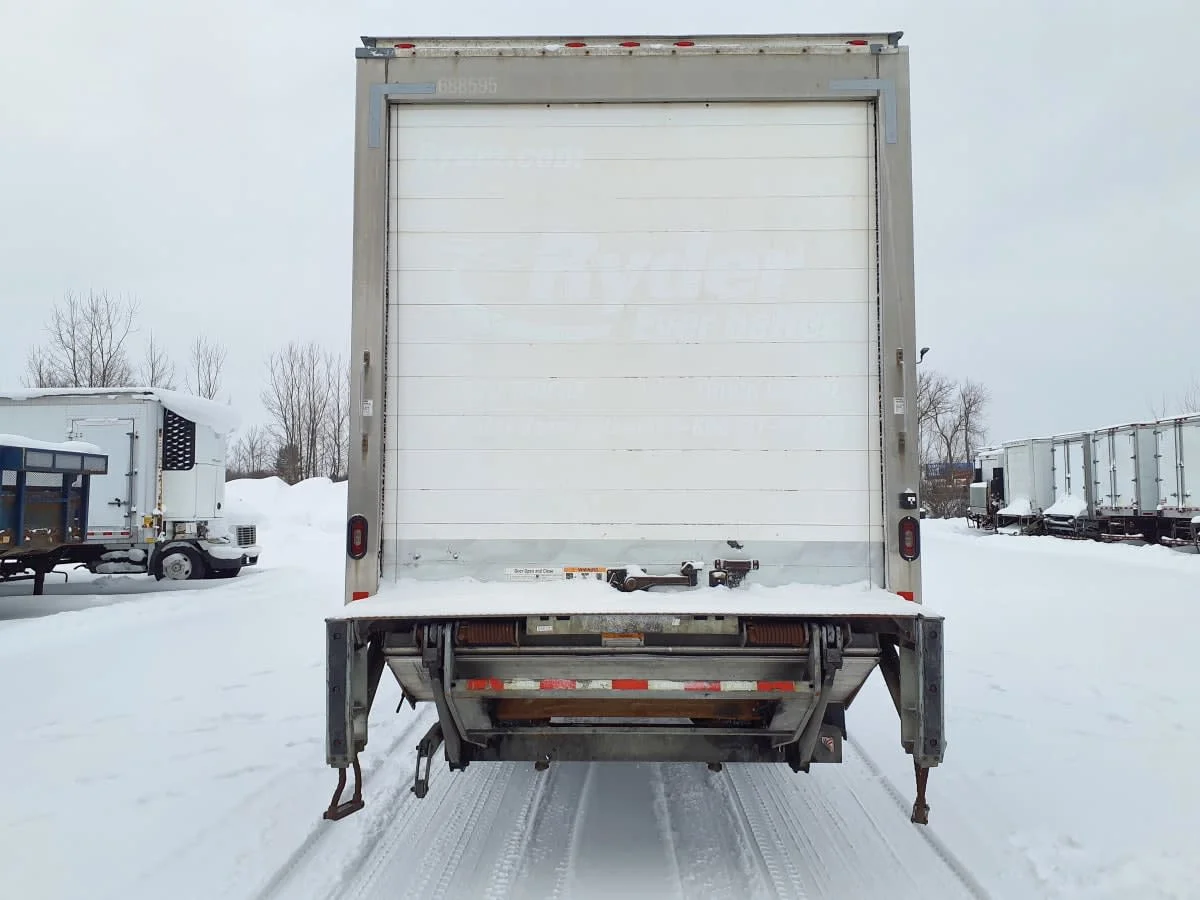 2018 International 4300 in Wayland, MI — photo 5