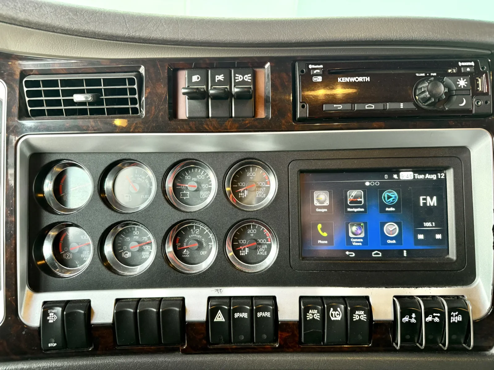 2018 Kenworth W900 - image 18