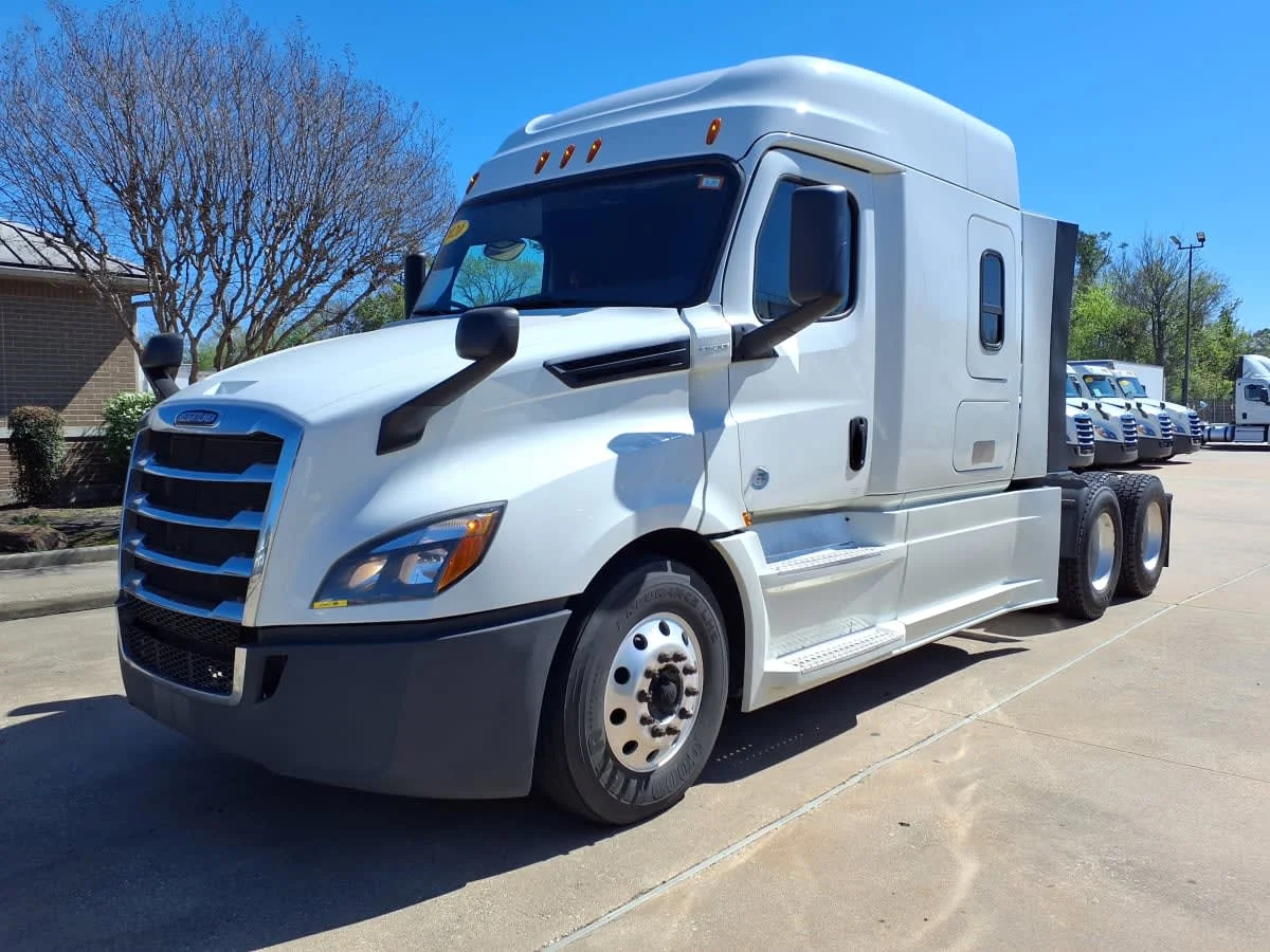 2020 Freightliner Cascadia in Houston, TX