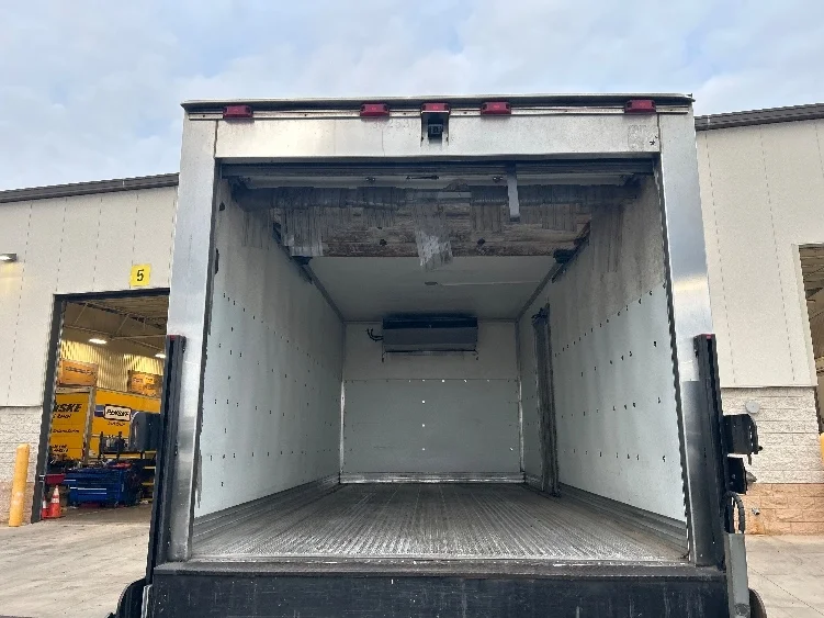 2020 Isuzu NQR in La Mirada, CA — photo 8