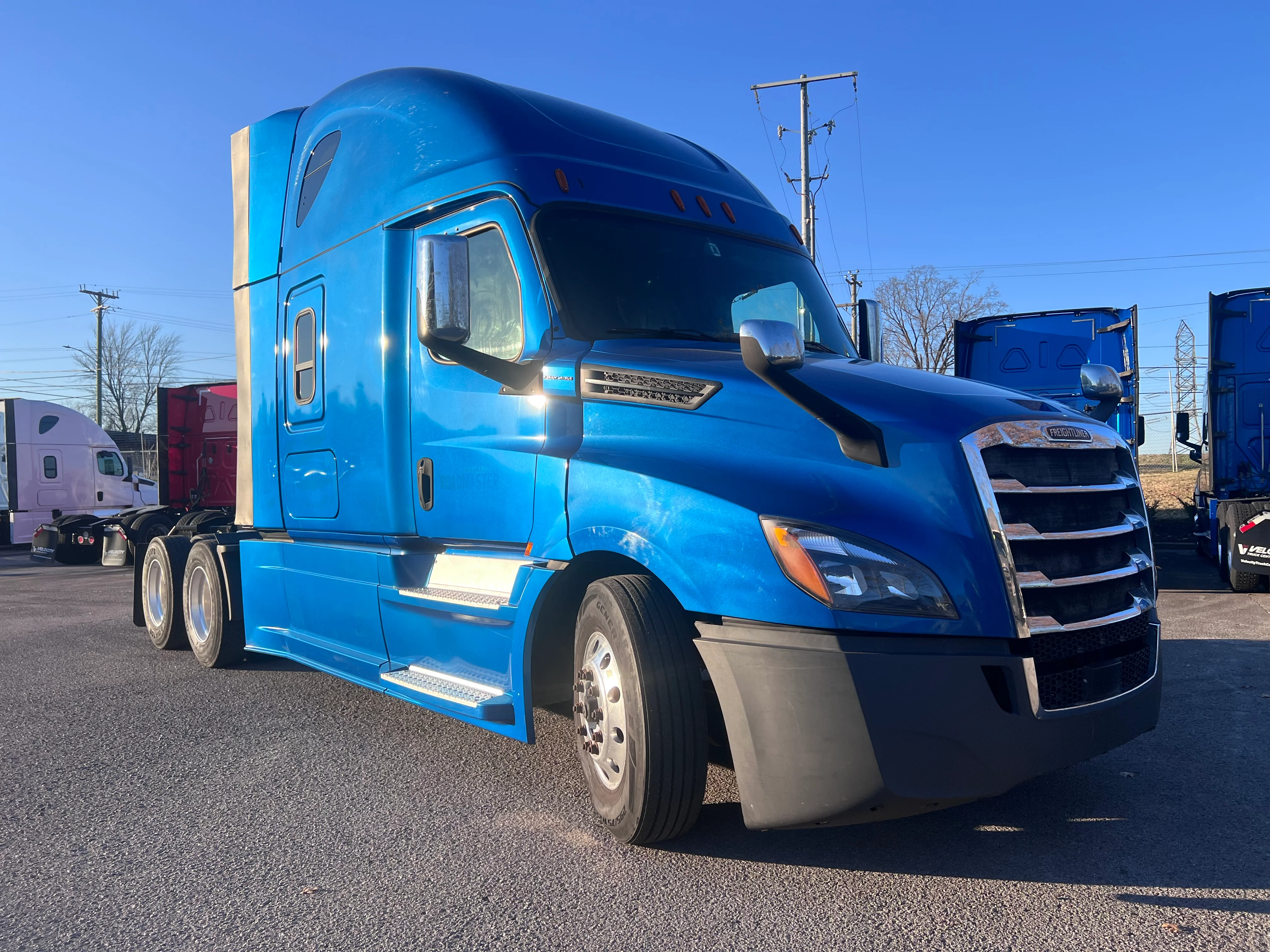 2020 Freightliner Cascadia in Nashville Isuzu, TN — photo 7