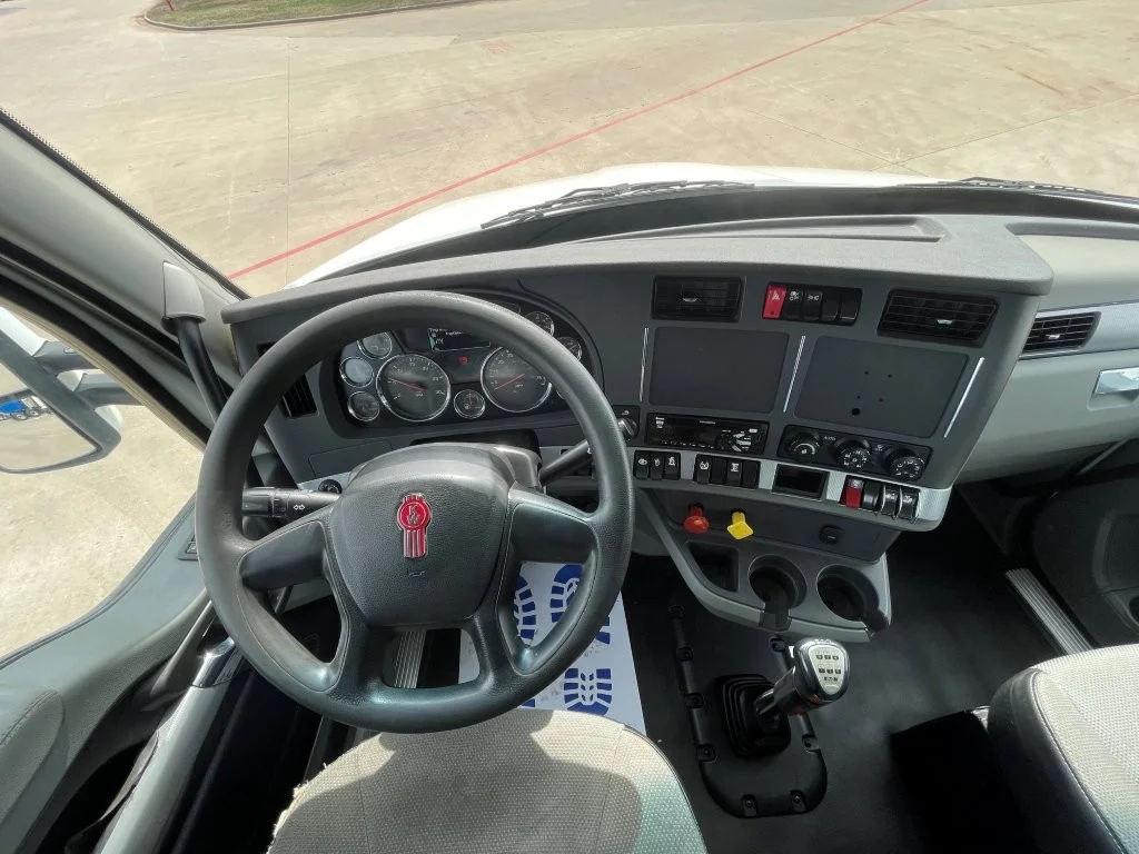 2020 Kenworth T880 - image 12