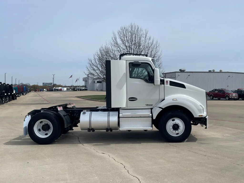 2020 Kenworth T880 - image 6