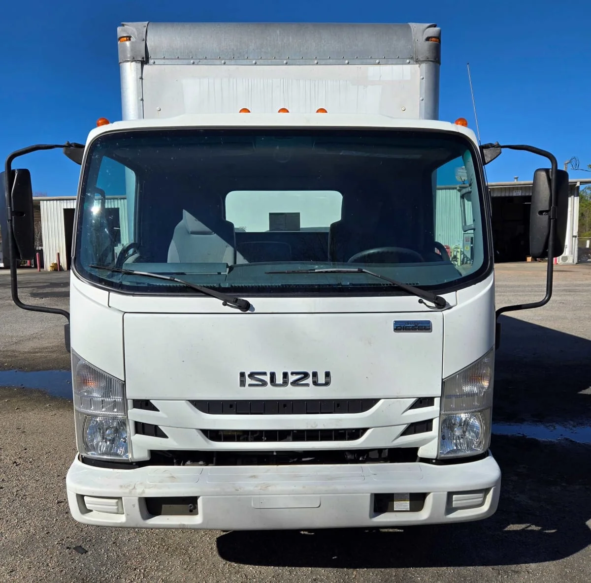2018 Isuzu NPR - image 2