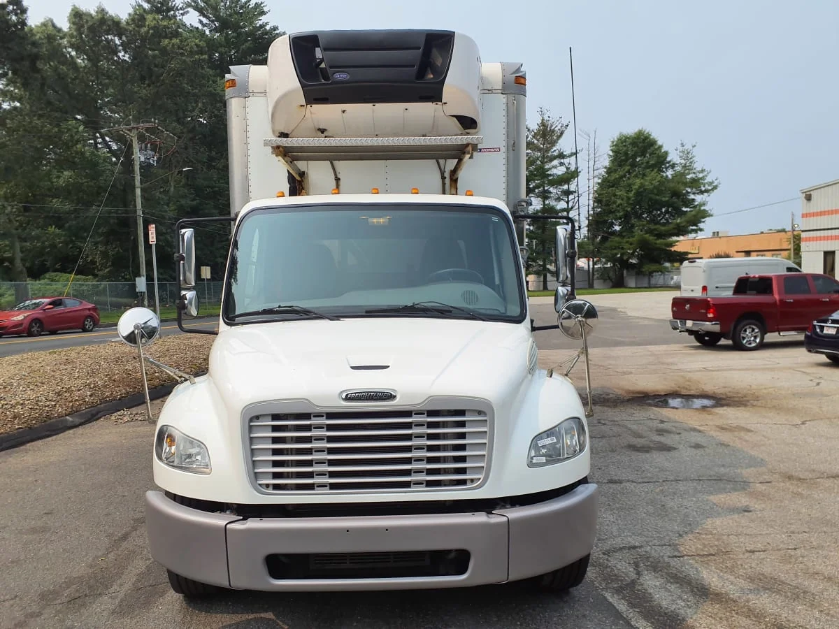 2014 Freightliner M2 106 - image 2