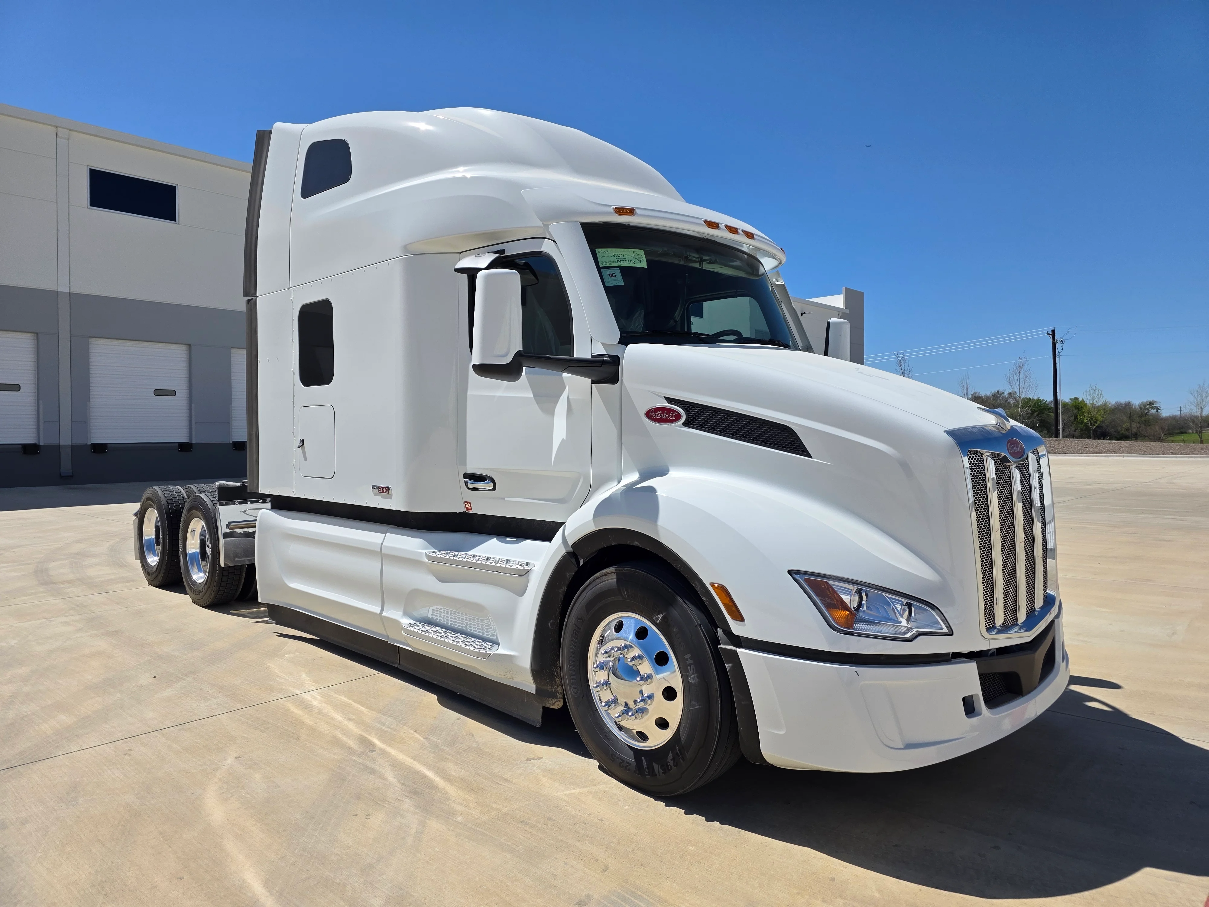 2027 Peterbilt 579 in Cincinnati, OH — photo 7