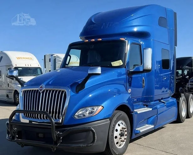 2022 International LT in Location: Dallas, TX — photo 4
