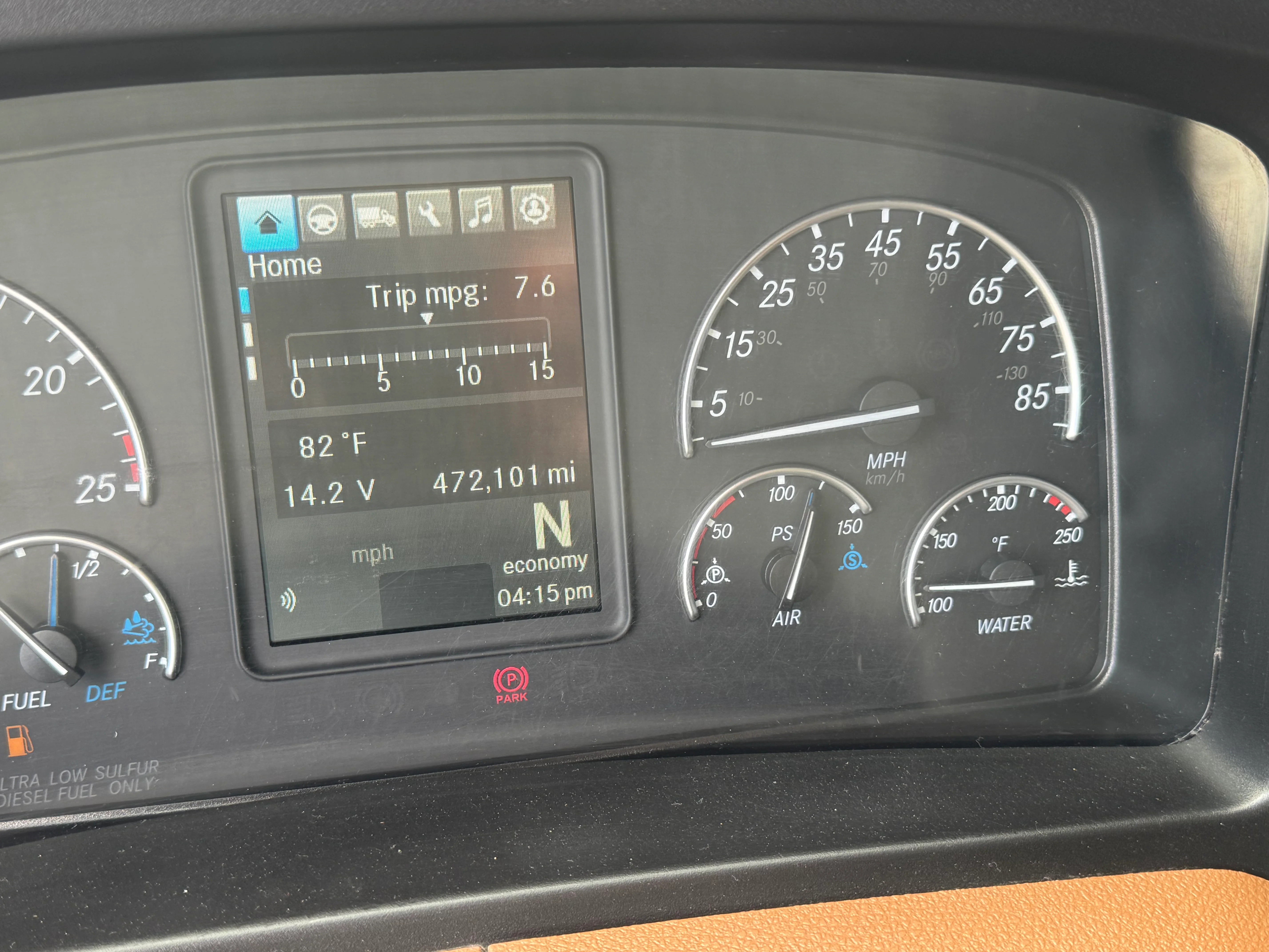 2021 Freightliner Cascadia in Selectrucks Fontana, CA — photo 12