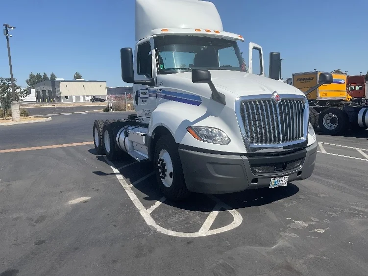 2019 International LT in Stockton, CA