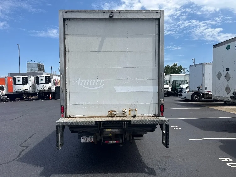 2019 Freightliner eM2 in Norton, MA — photo 7