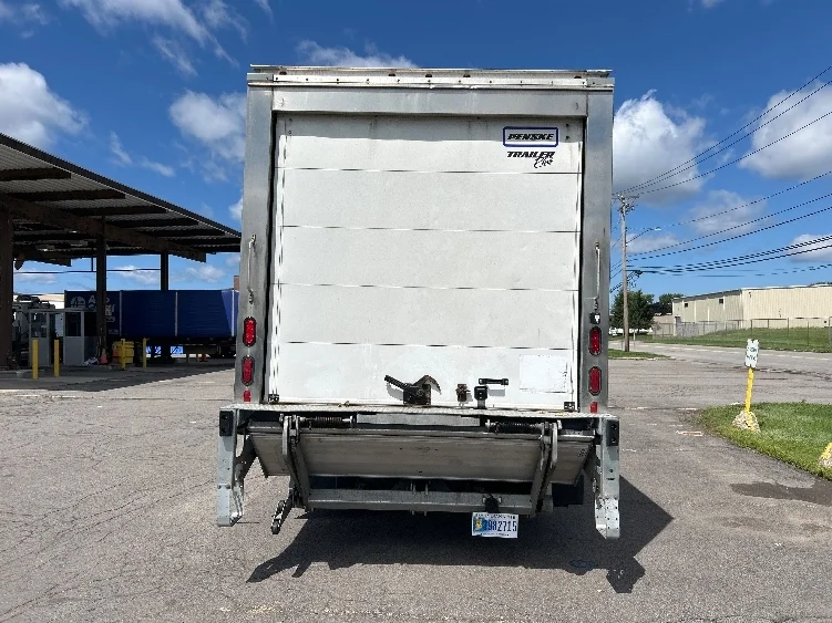 2020 Isuzu NRR in Rochester, NY — photo 7