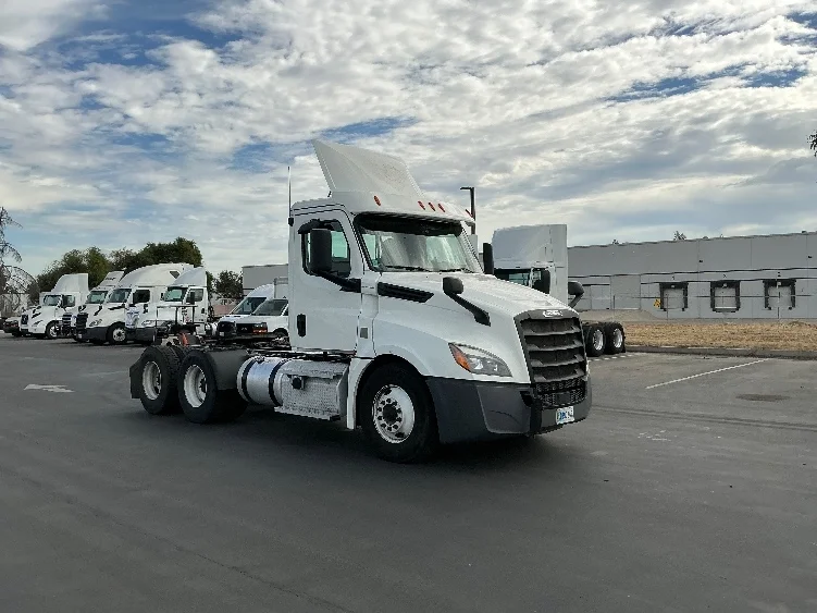 2020 Freightliner Cascadia