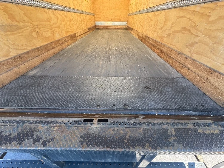 2020 International MV - image 9