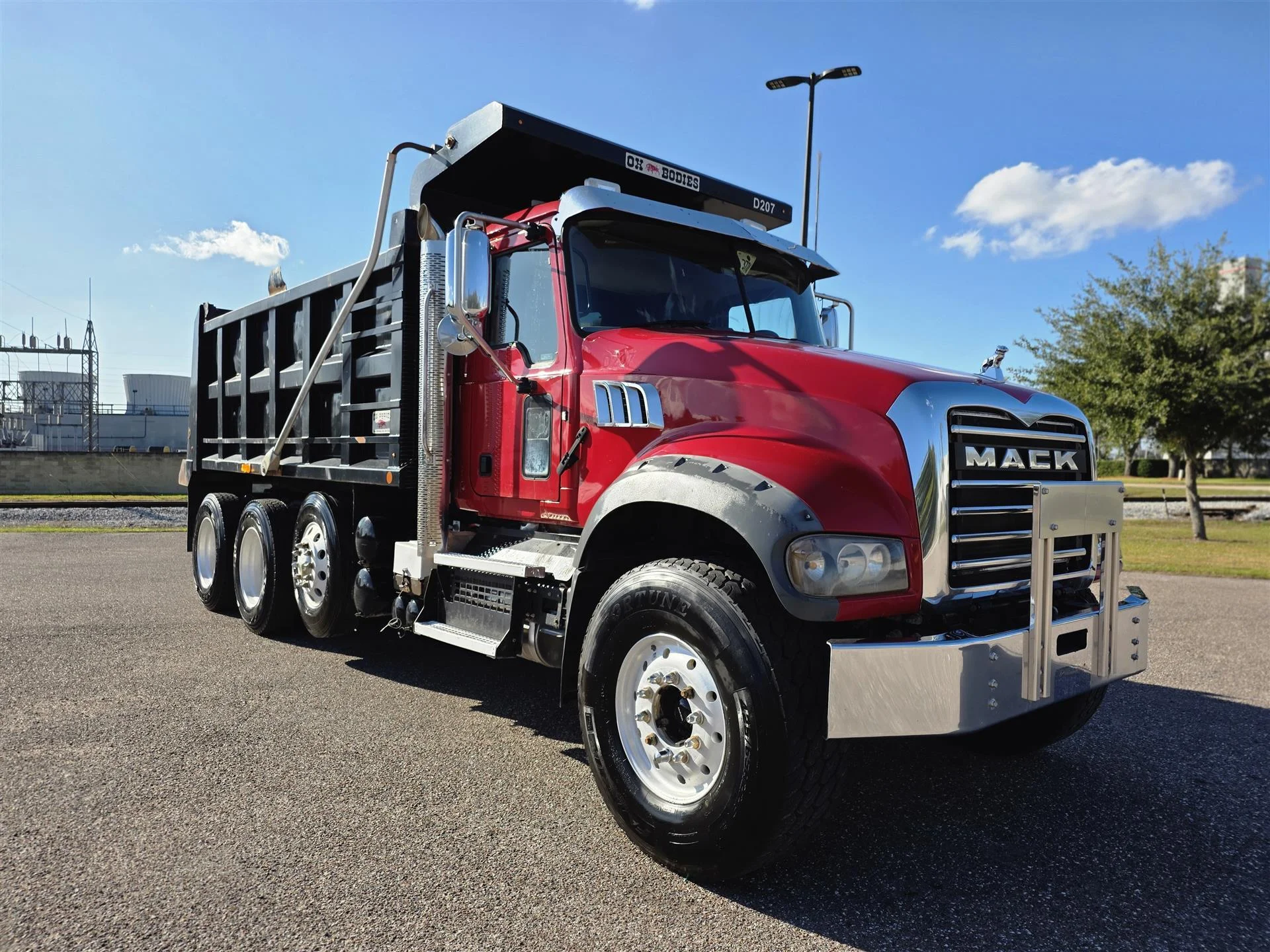 2019 Mack Granite - image 4