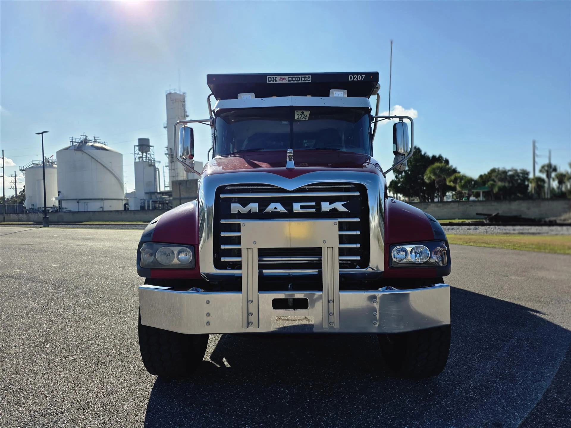 2019 Mack Granite - image 3
