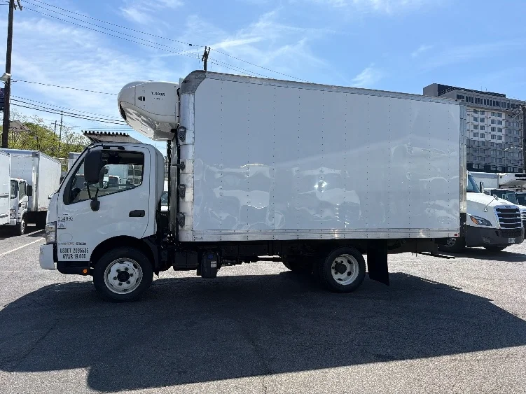 2019 Hino in North Bergen, NJ — photo 4