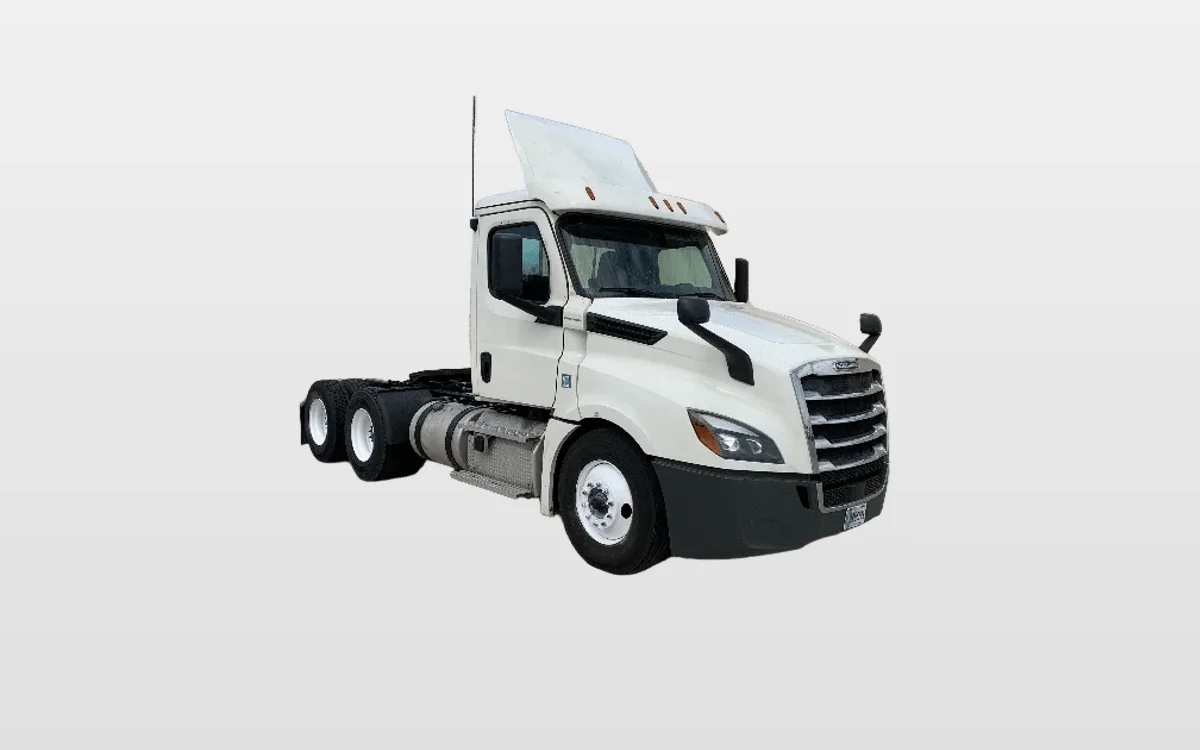 2019 Freightliner - image 1