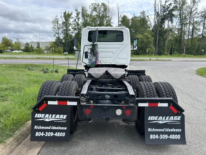 2024 International LT — photo 7