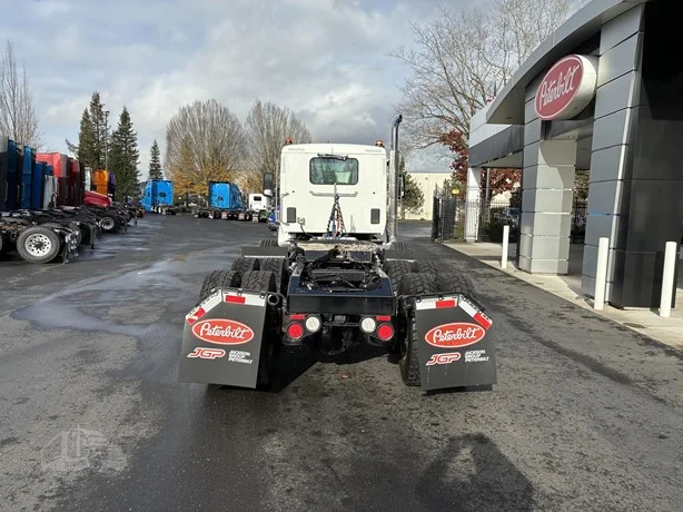 2025 Peterbilt 567 in Portland, OR — photo 3