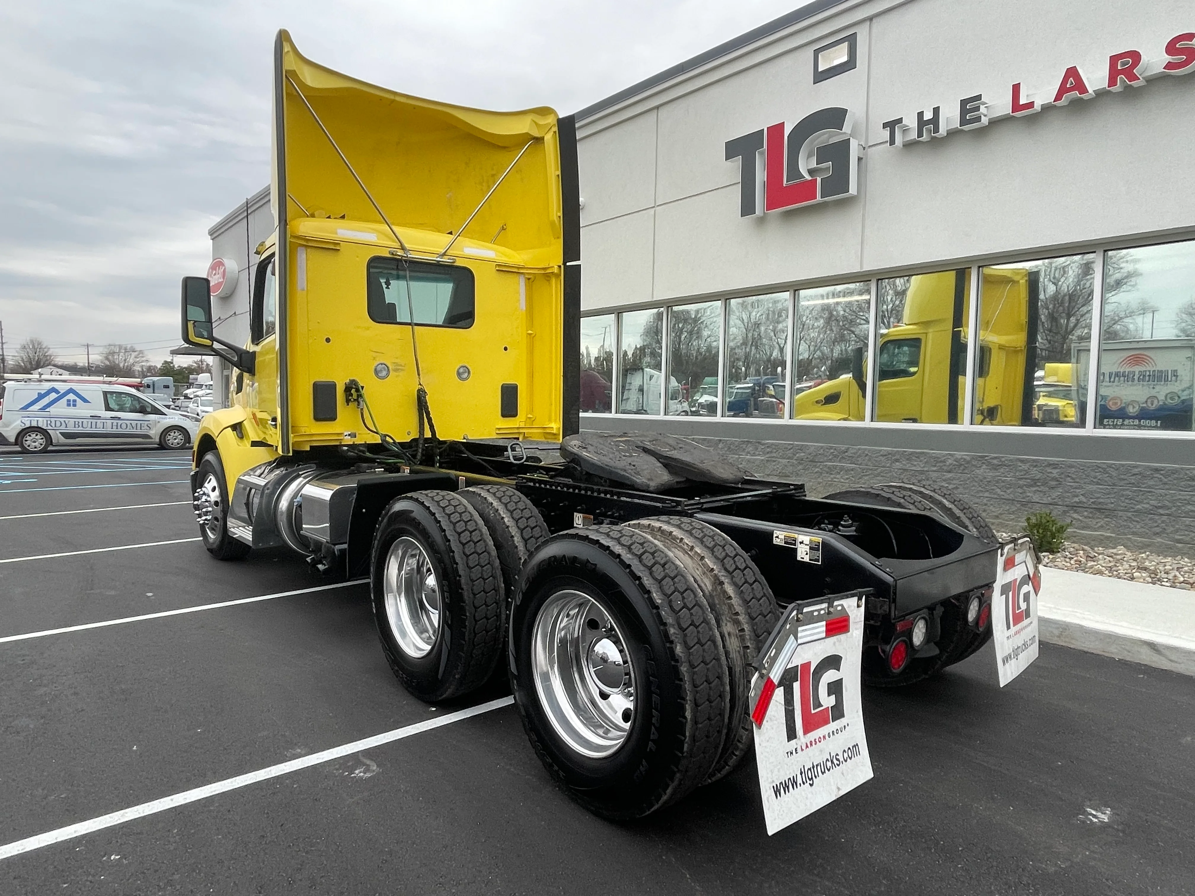 2021 Peterbilt 579 in Evansville, IN — photo 3