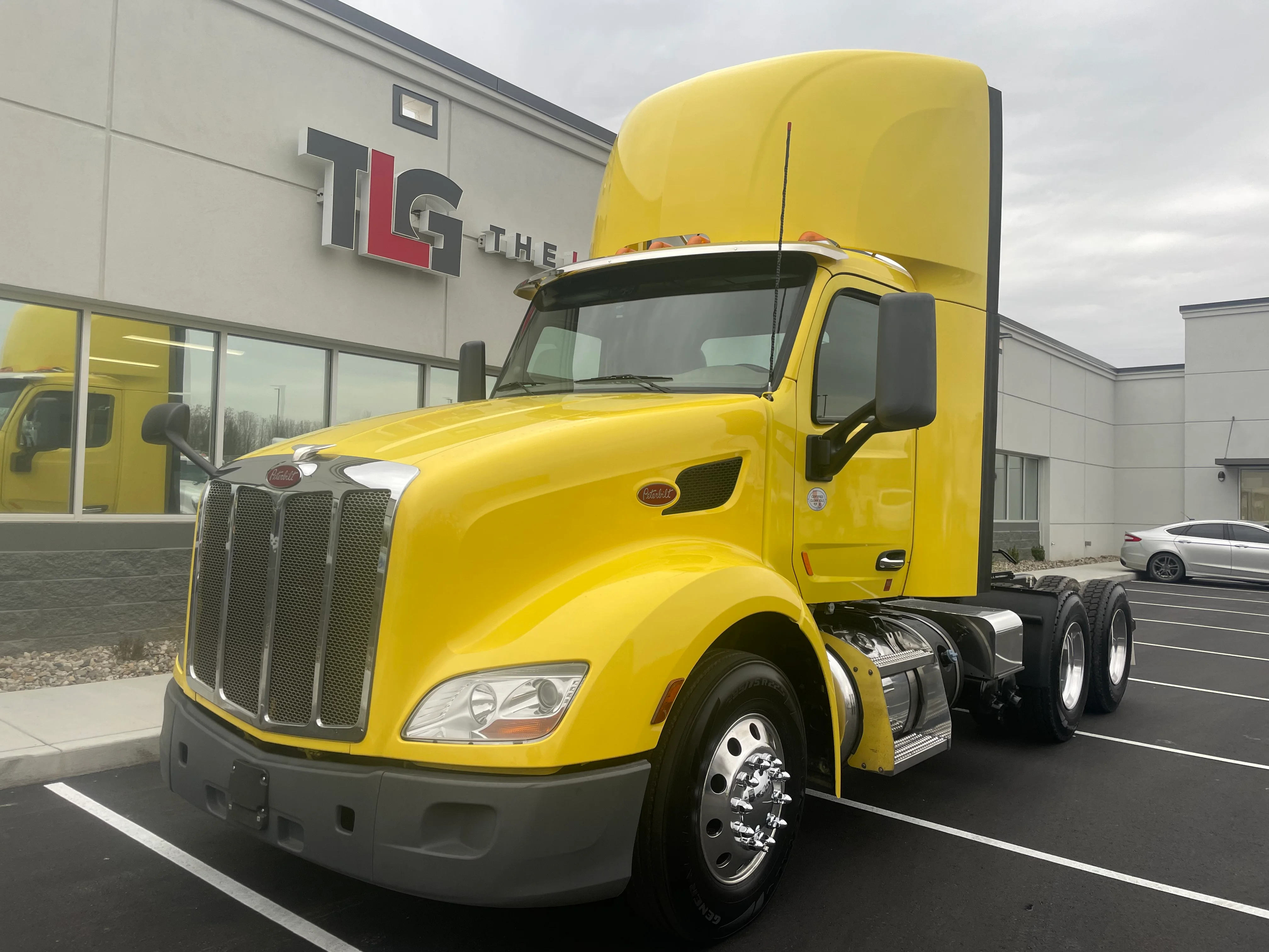 2021 Peterbilt 579 in Evansville, IN