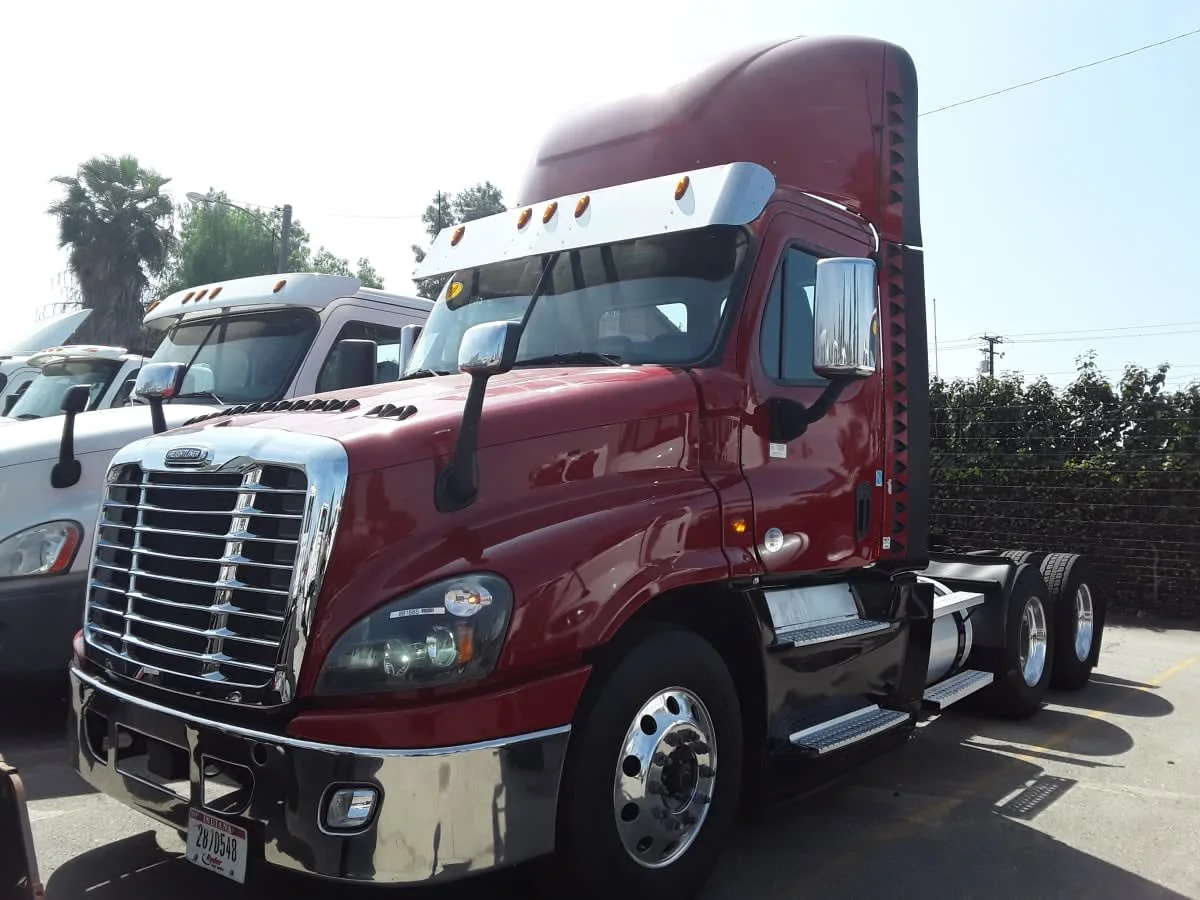 2020 Freightliner Cascadia in Montebello, CA