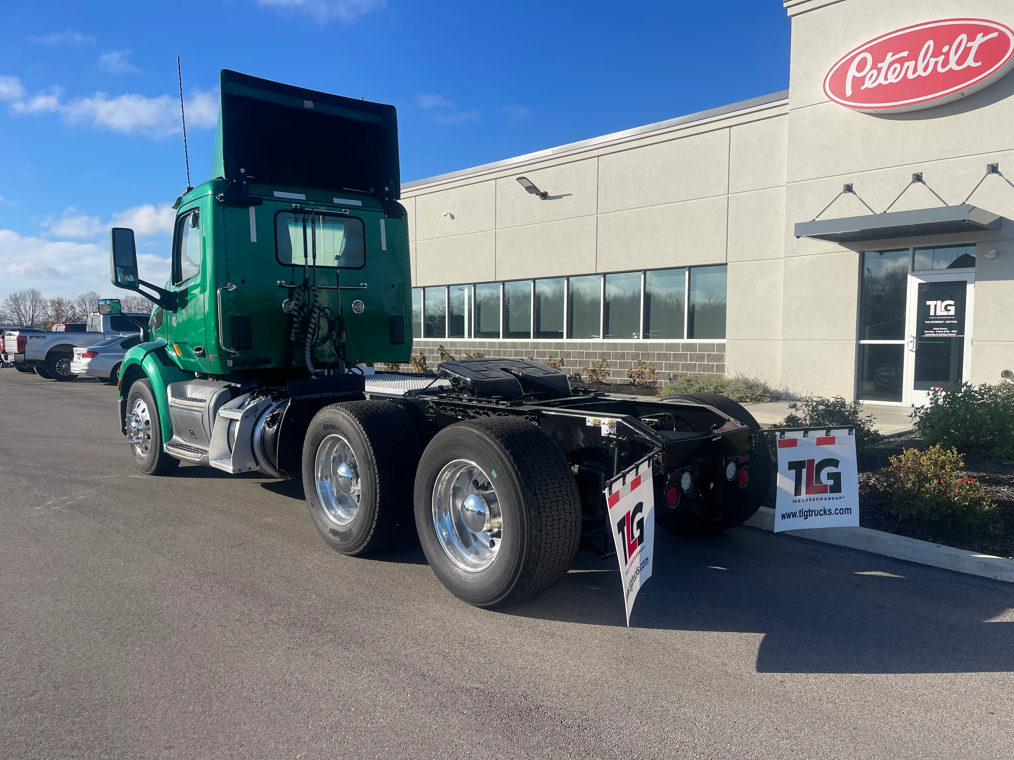 2020 Peterbilt 579 - image 3