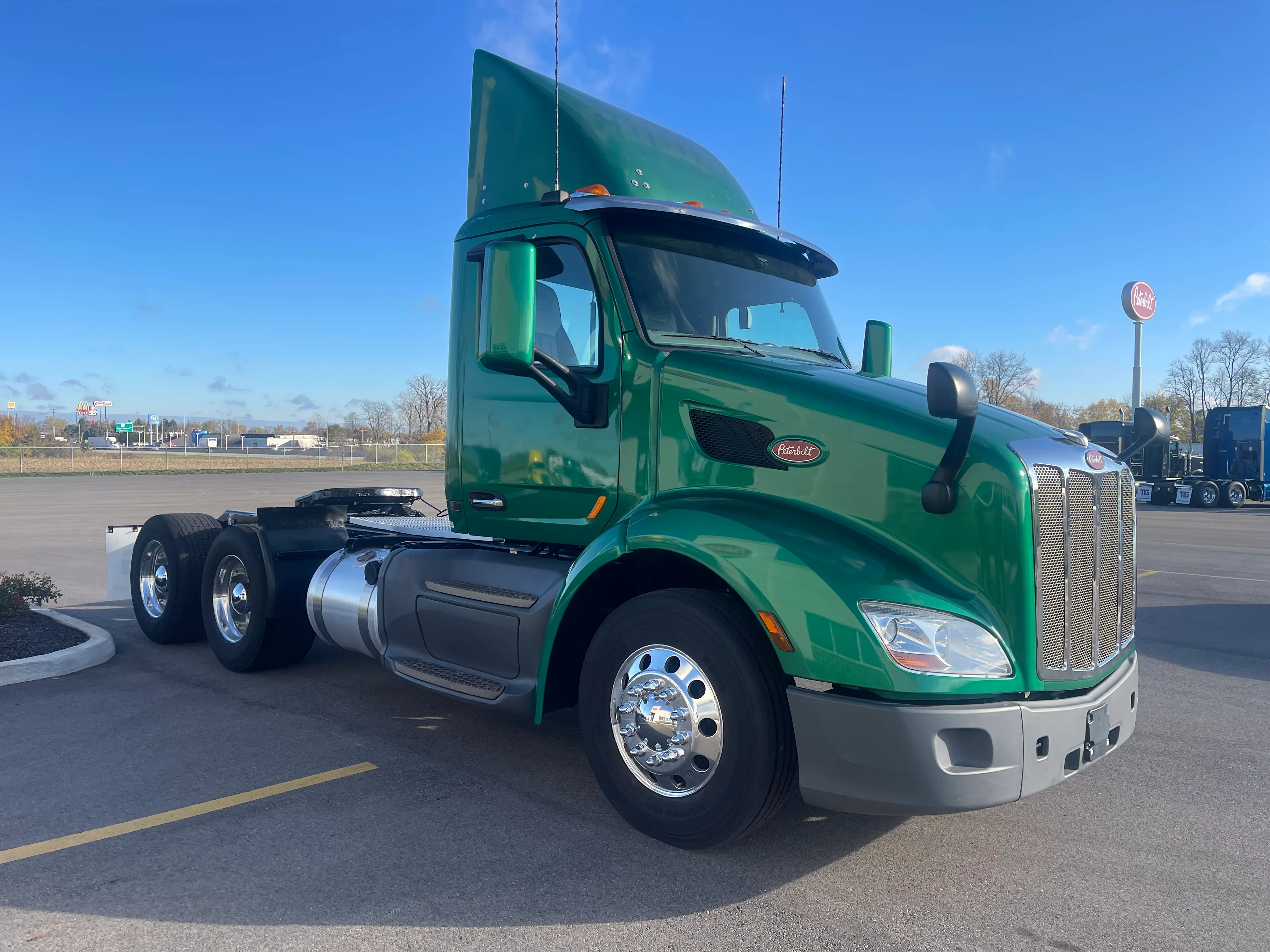 2020 Peterbilt 579 - image 7