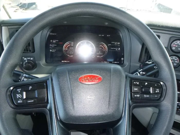 2023 Peterbilt 567 - image 22