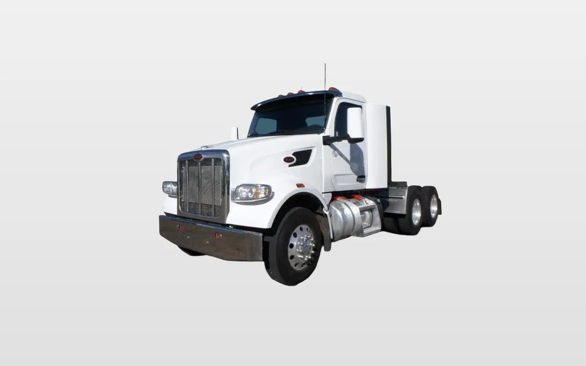 2023 Peterbilt 567 - image 1