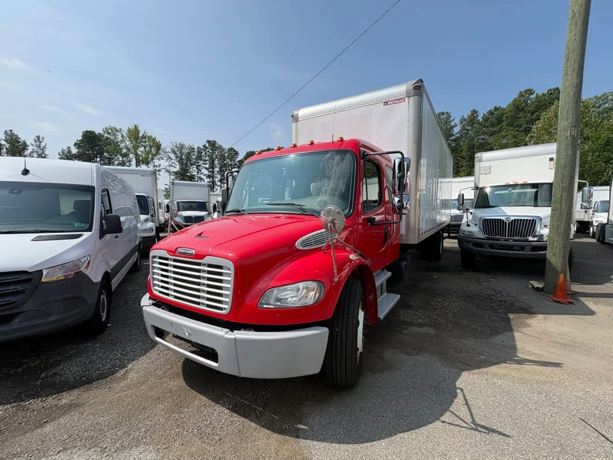 2017 Freightliner M2 106