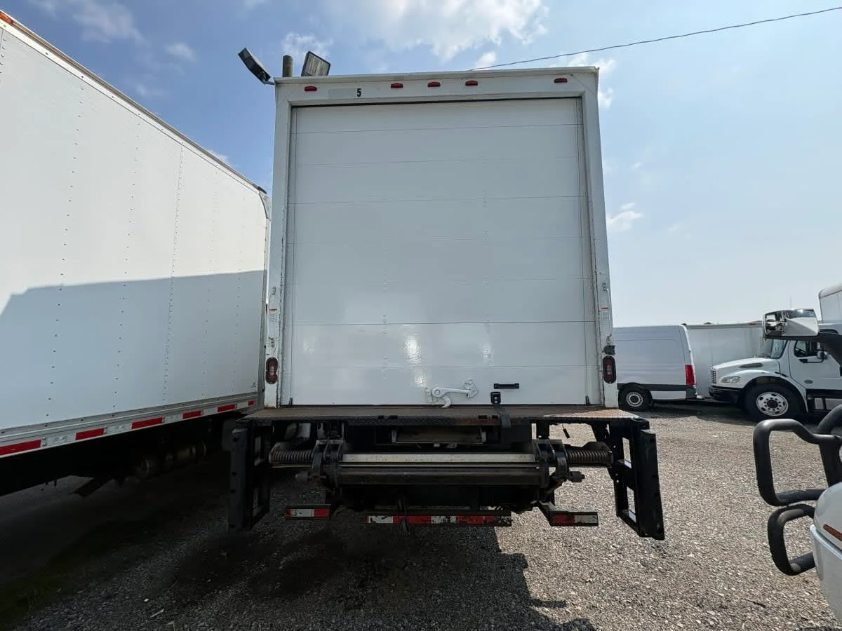 2017 Freightliner M2 106 in Ashland, VA — photo 5
