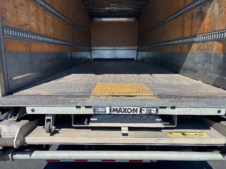 2020 Freightliner eM2 in Denver, CO — photo 10