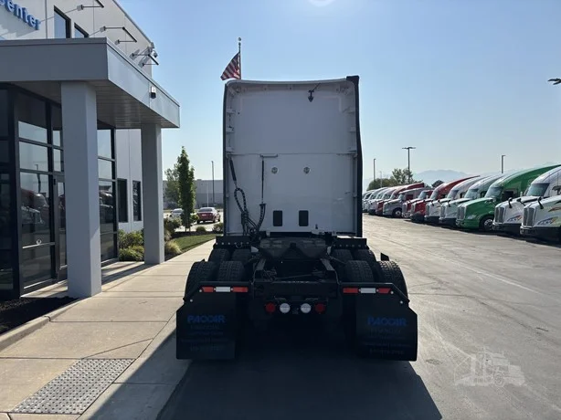 2021 Kenworth T680 in Salt Lake City, UT — photo 3