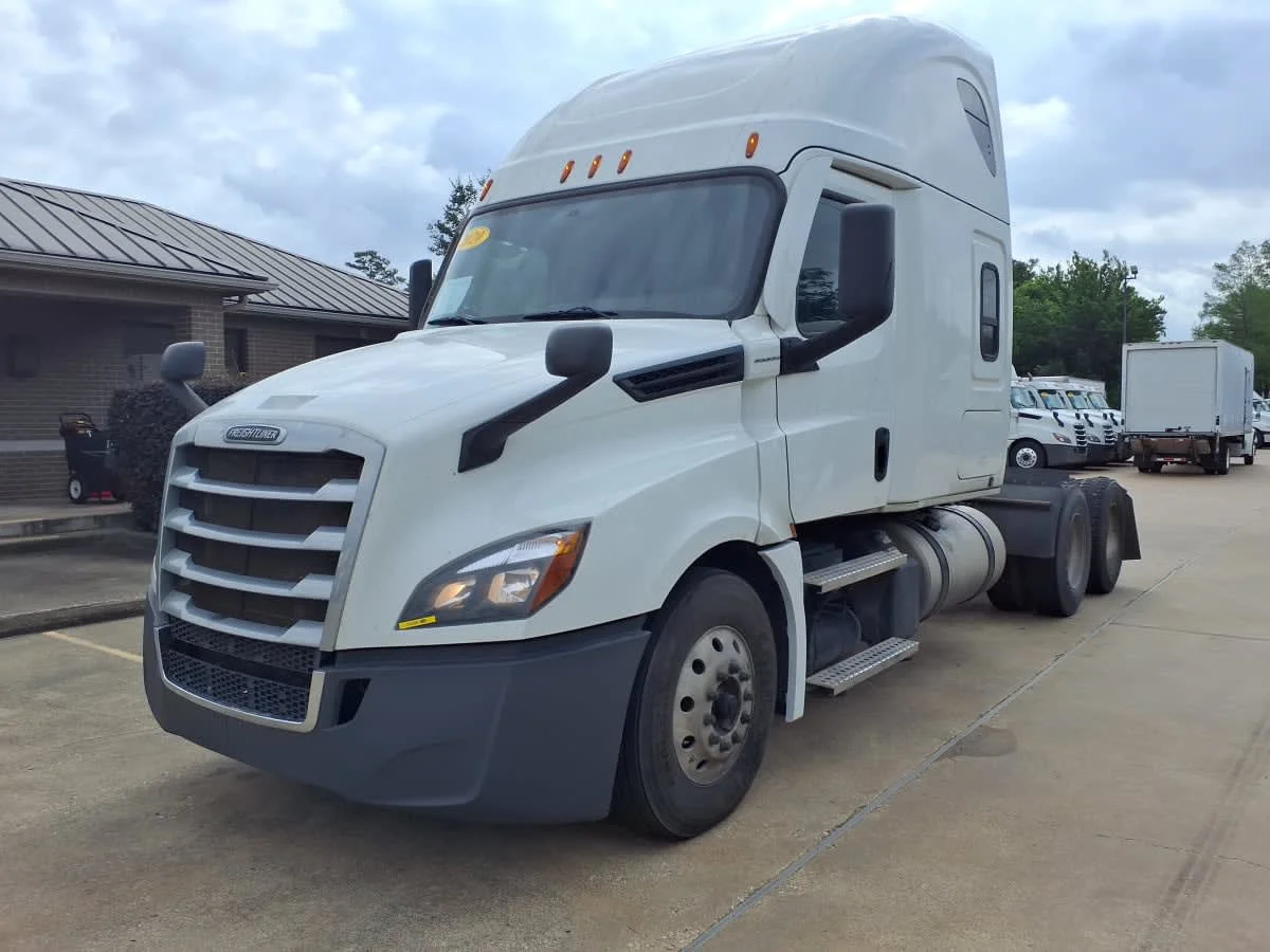 2020 Freightliner Cascadia in Houston, TX