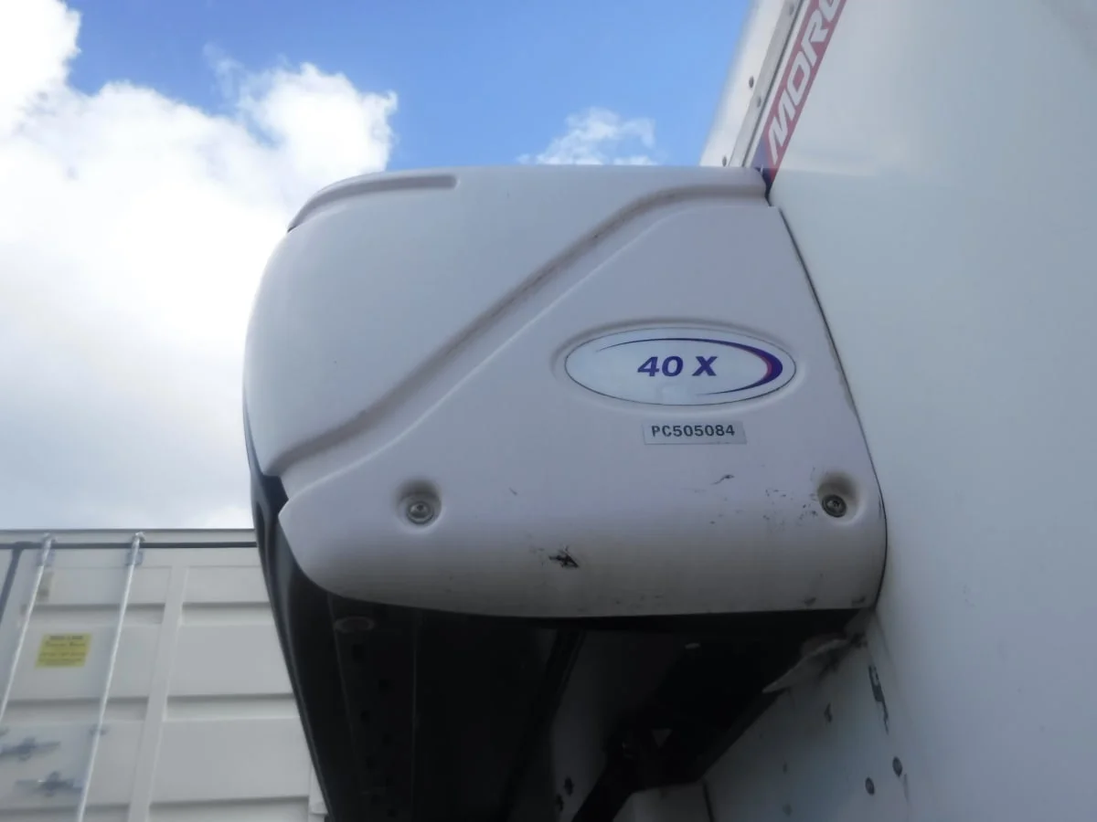 2016 Isuzu NRR - image 9