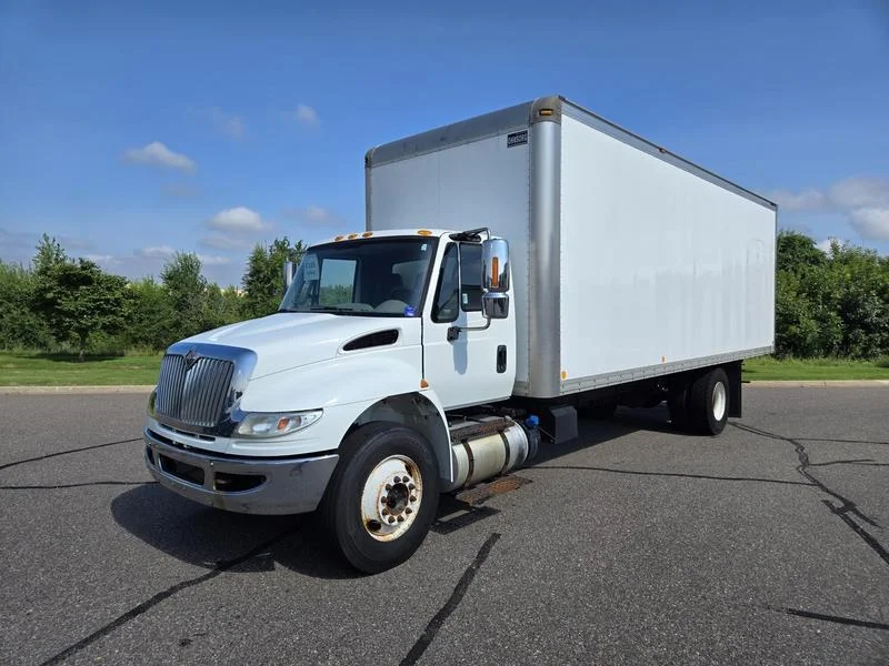 2015 International 4300 in Elk River