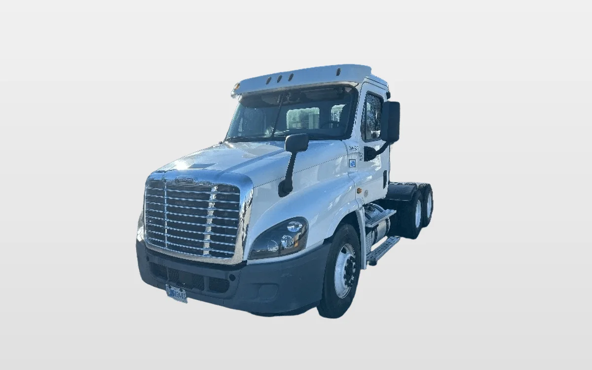 2018 Freightliner - image 1