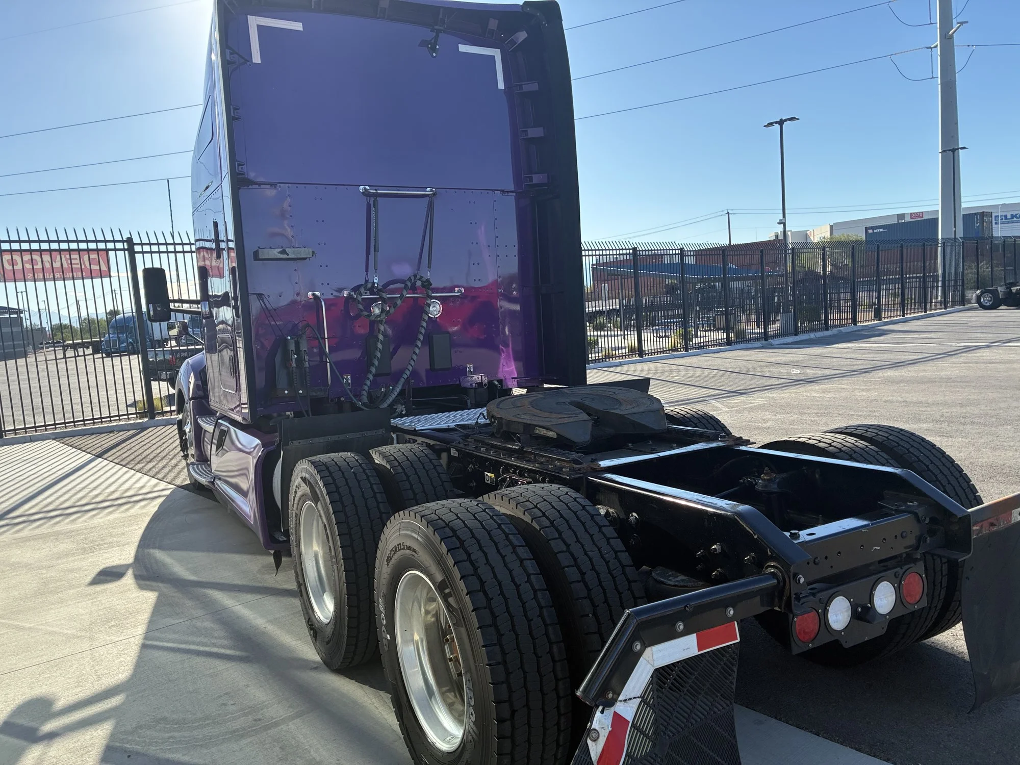 2022 Kenworth T680 in Las Vegas, NV, NV — photo 5