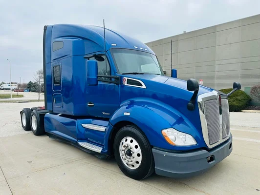 2022 Kenworth T680 in Olathe, KS
