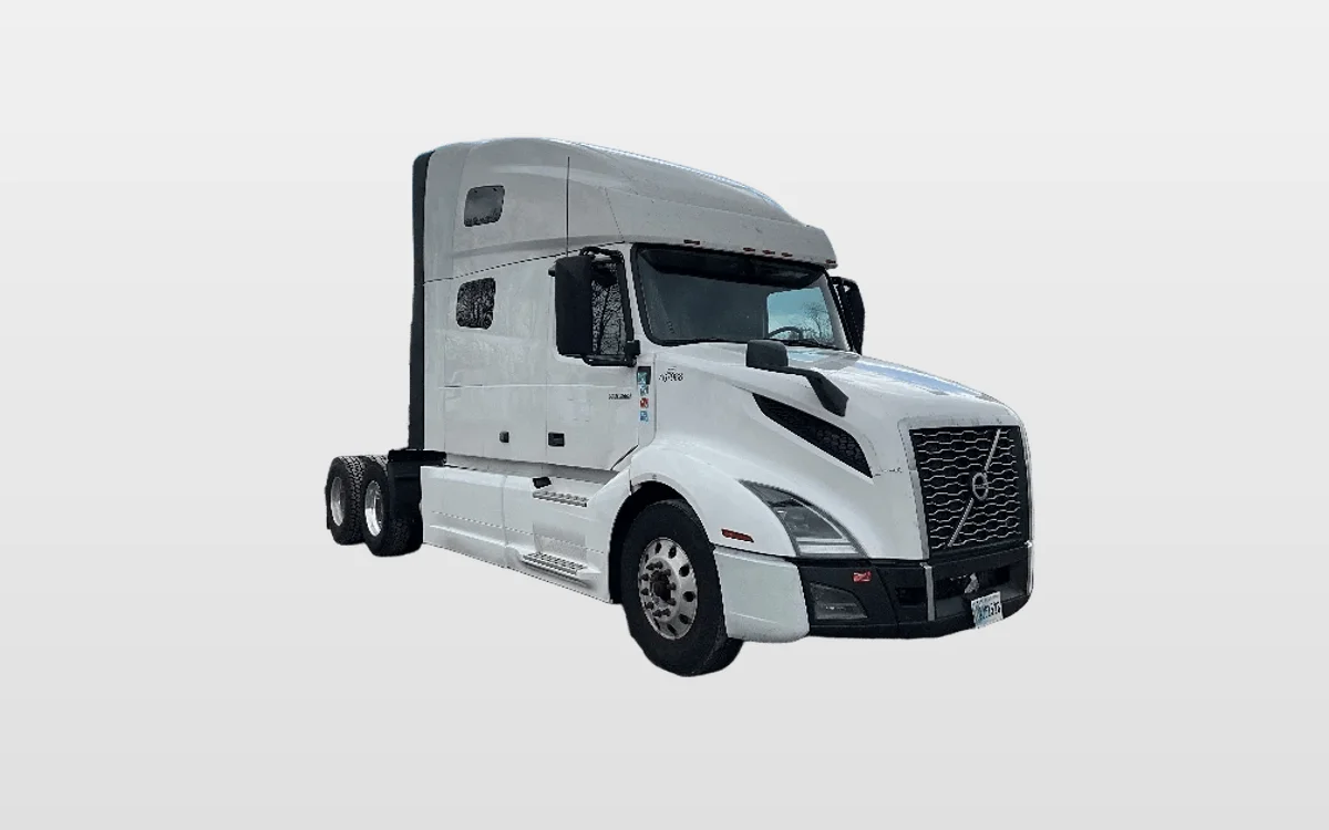 2023 Volvo - image 1