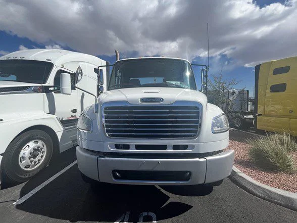2019 Freightliner M2 106
