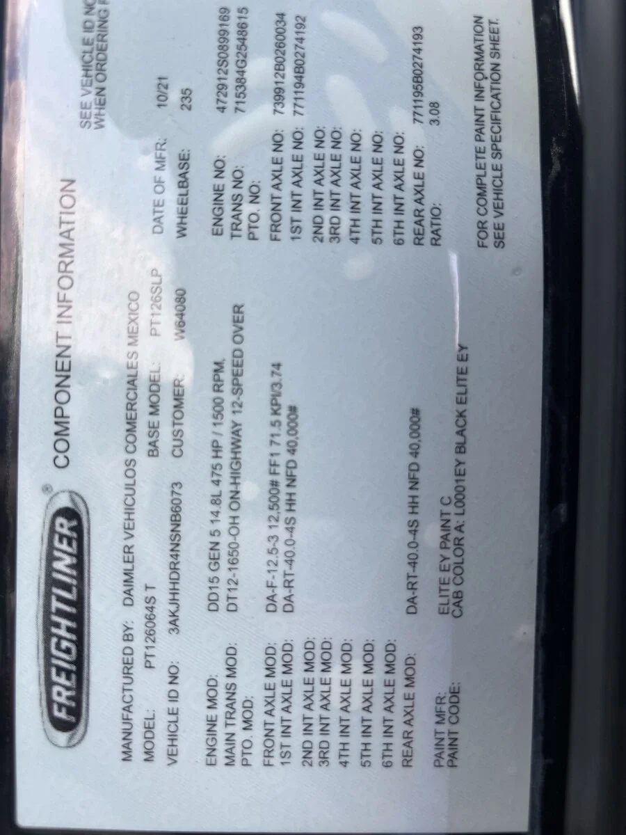 2022 Freightliner Cascadia — photo 25