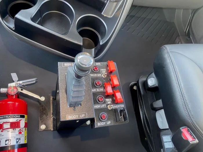 2026 International HX - image 11