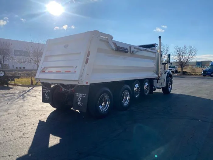 2026 International HX - image 6