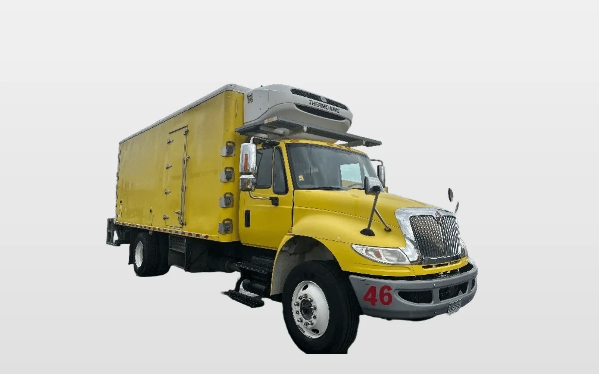 2017 International 4300 - image 1