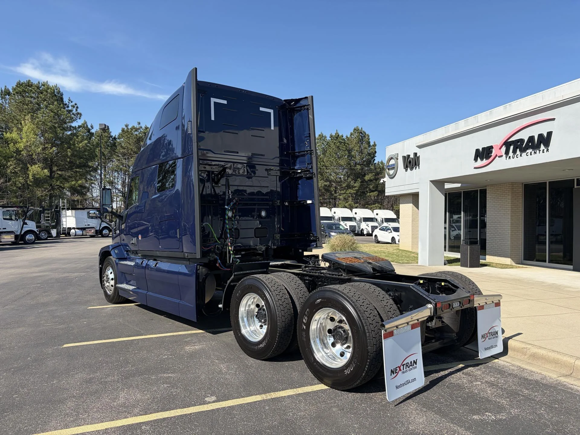 2027 Mack Pinnacle in Fultondale, AL — photo 8